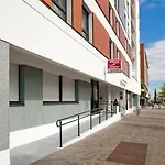 Sejours & Affaires Atrium 3* Ανζέρ