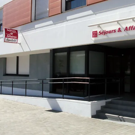 Sejours & Affaires Atrium 3*