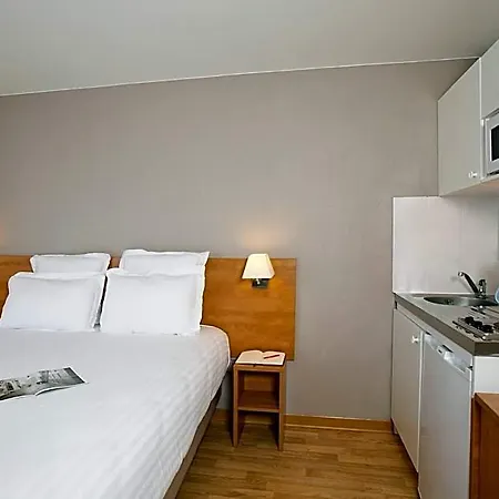 Sejours & Affaires Atrium Aparthotel 3*
