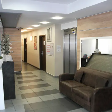 Sejours & Affaires Atrium Aparthotel 3*