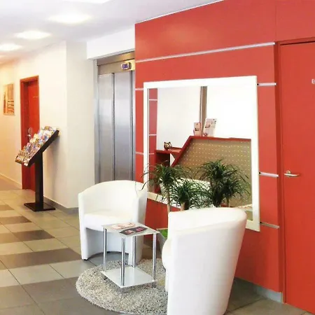 Sejours & Affaires Atrium شقة فندقية