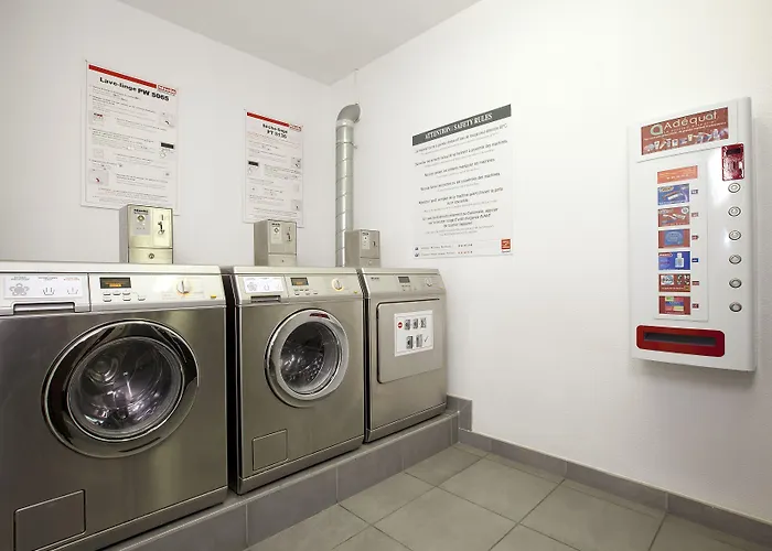 Sejours & Affaires Atrium 3*