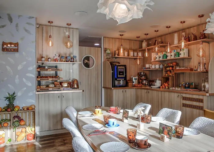 Sejours & Affaires Atrium מלון דירות