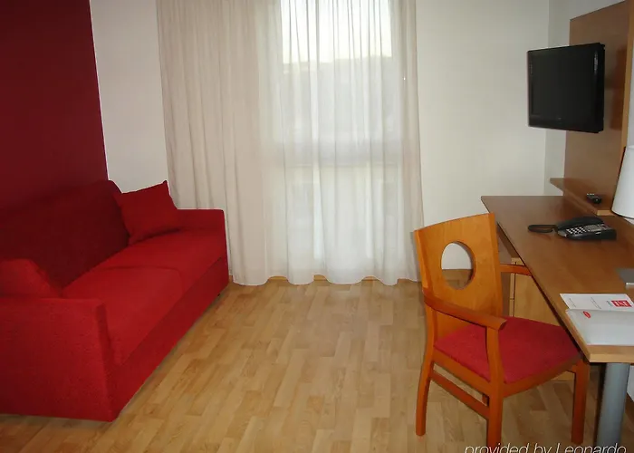 מלון דירות Sejours & Affaires Atrium 3*